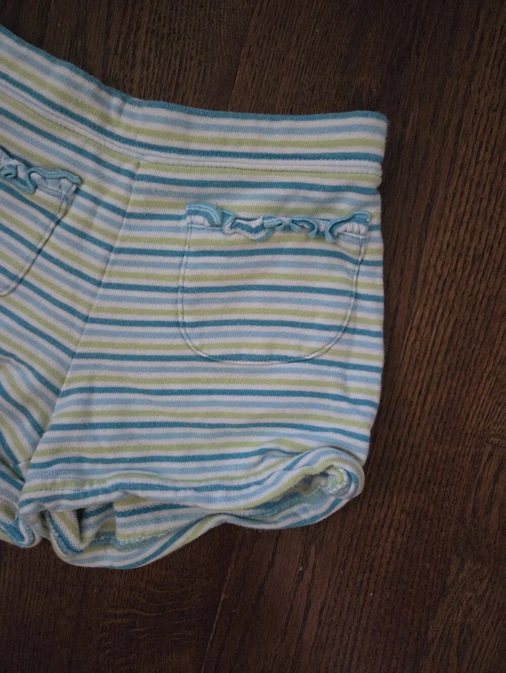 Gymboree Girls 4 Striped Knit Shorts